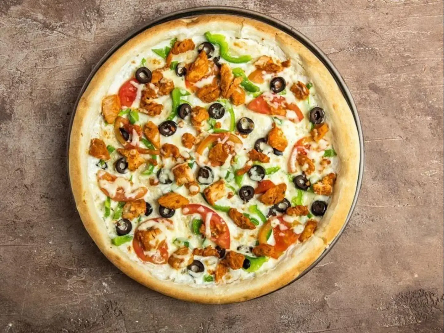 Large Crispy Chicken Pizza