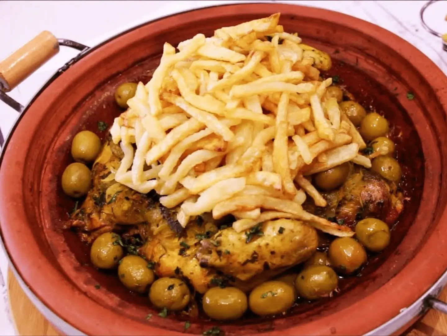 Tajin Chicken With Olive
