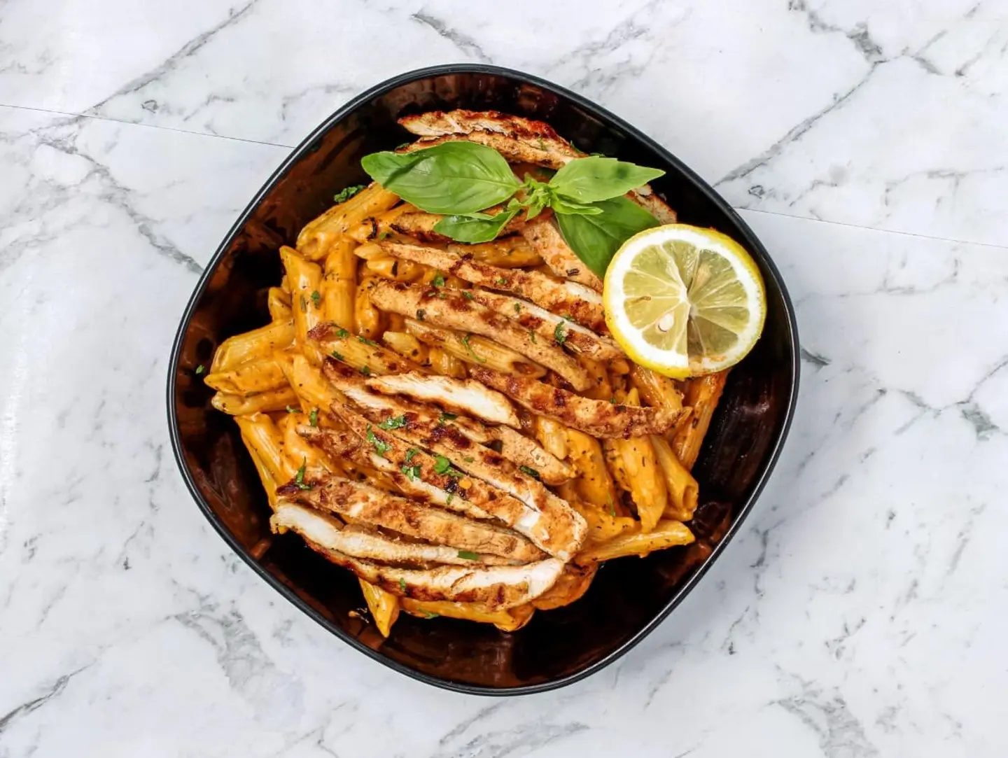 Hot&Spicy Penne With Chicken Mixed Sauce