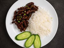 لحم ترياكي مع أرز