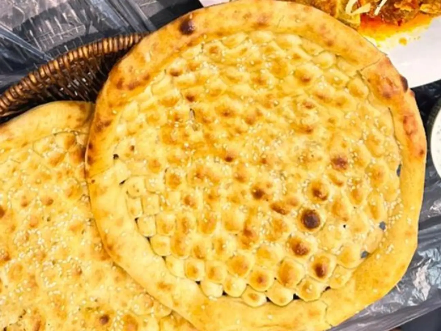 Roghni Naan