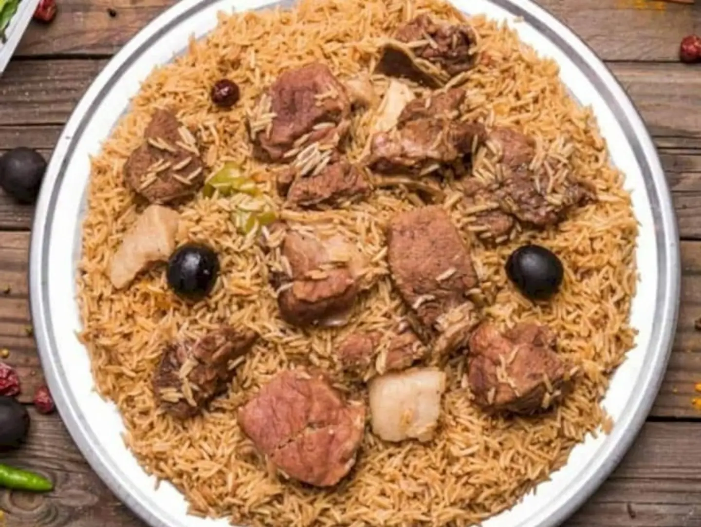 A Feast Of Labani Camel Meat Madghout. - 4 6 People