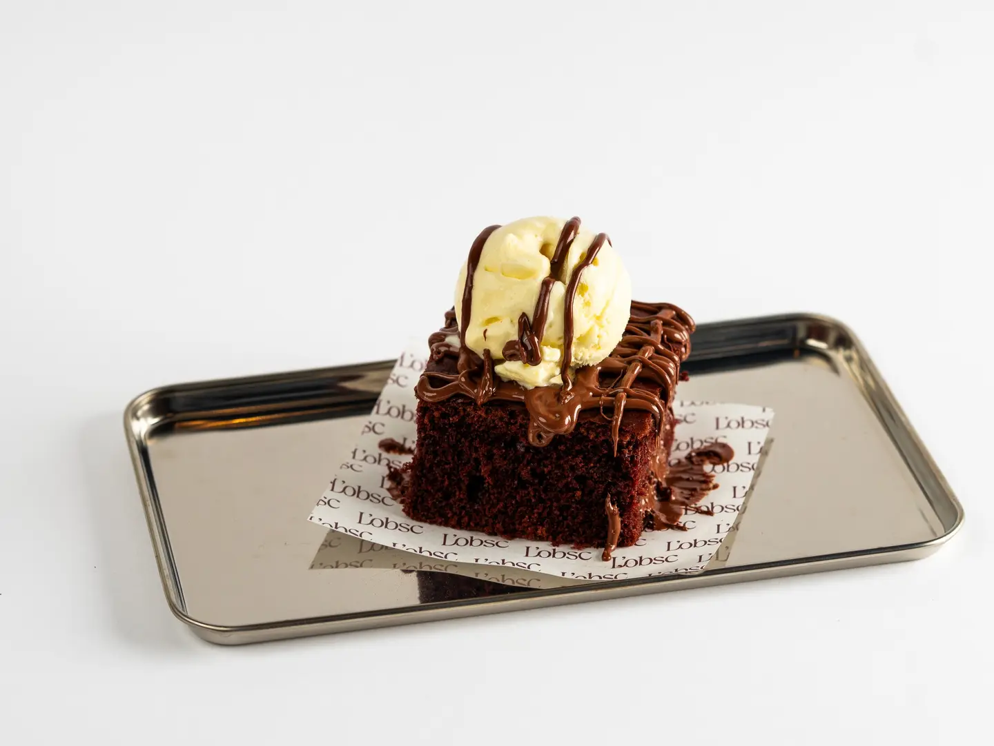 Chocolate Cake Withe Ice Cream
