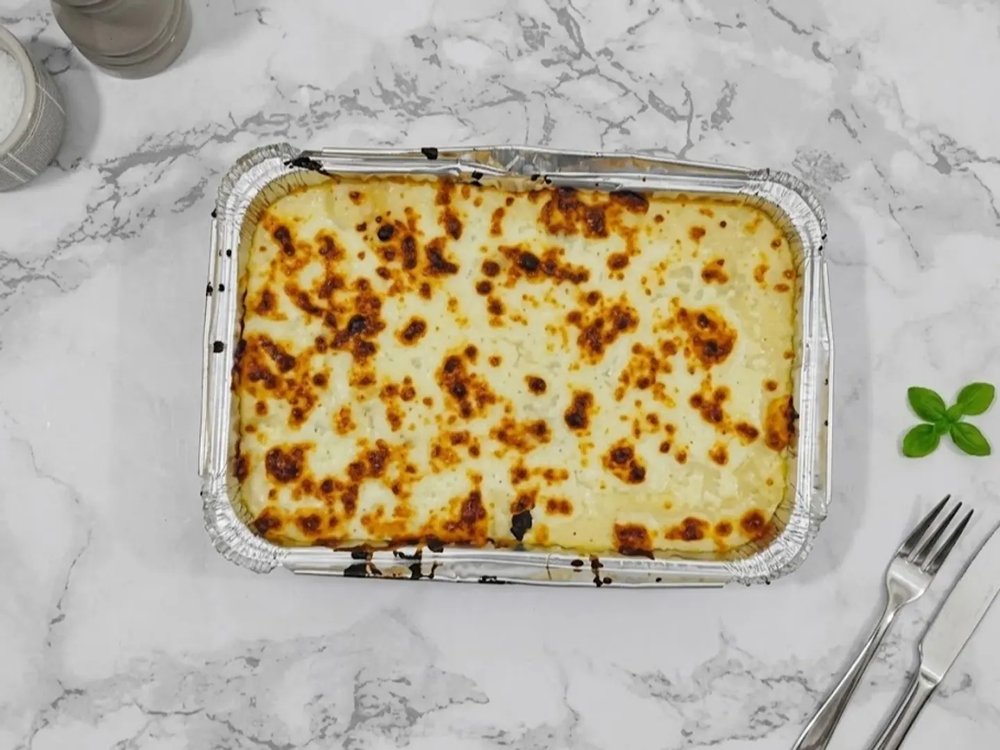 Macaroni With Bechamel With Chicken