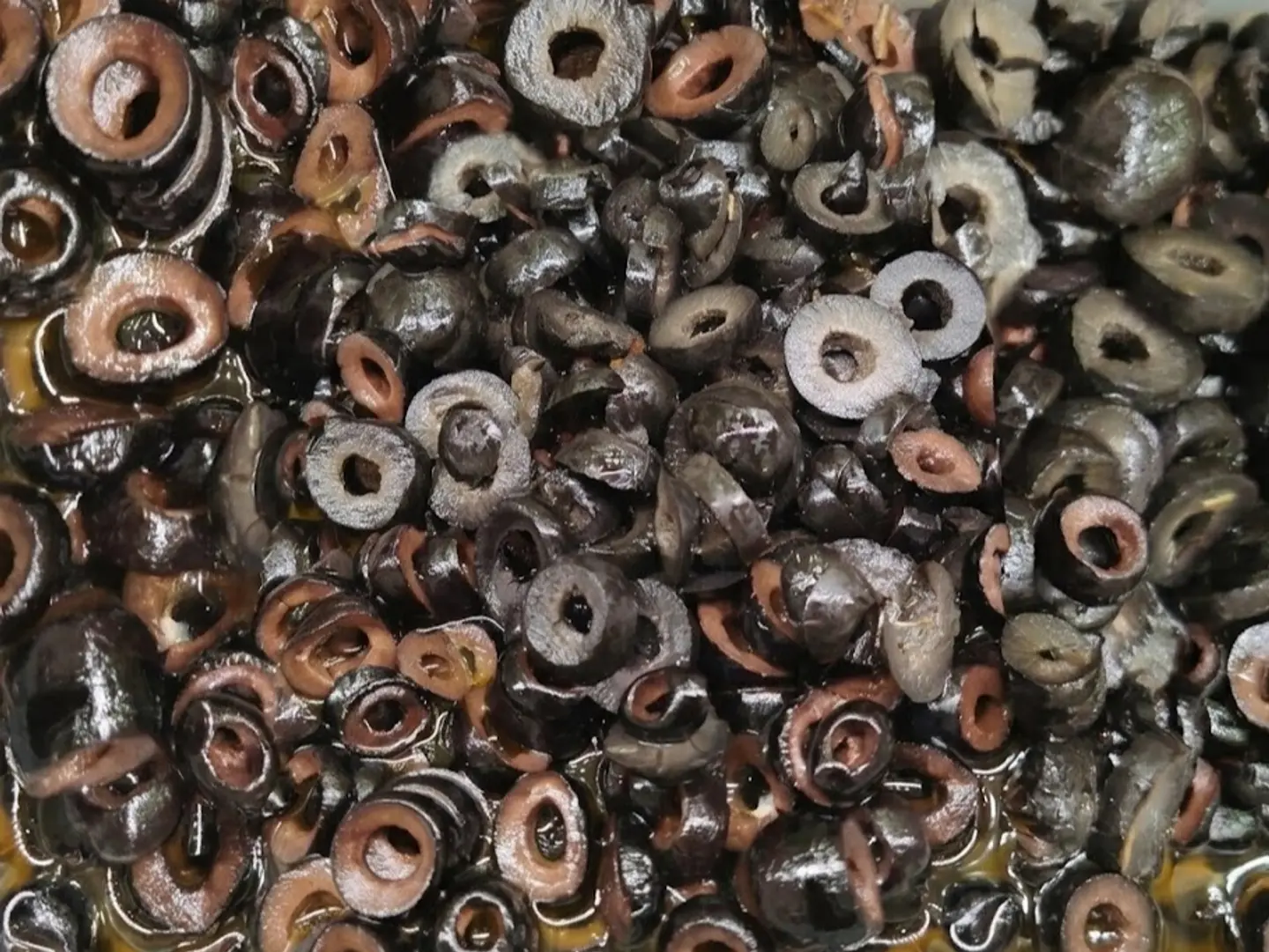 Sliced Black Olives 250g