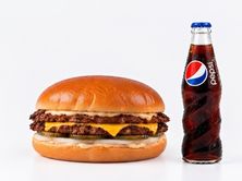 برجر دبل من اختيارك مع مشروب