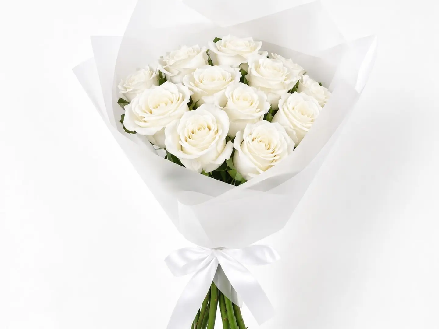 White Rose Bouquet 12 Roses
