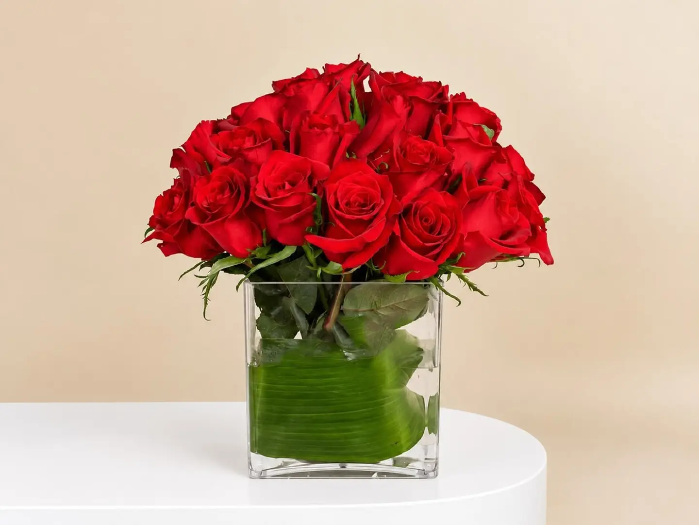 Square Glass Vase With Red Roses
