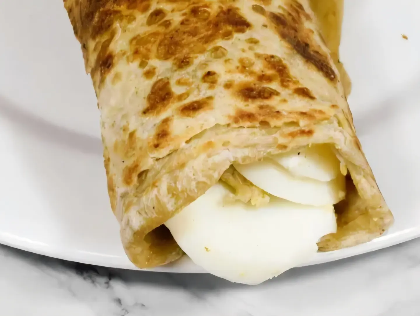 Double Pastry With Cheese