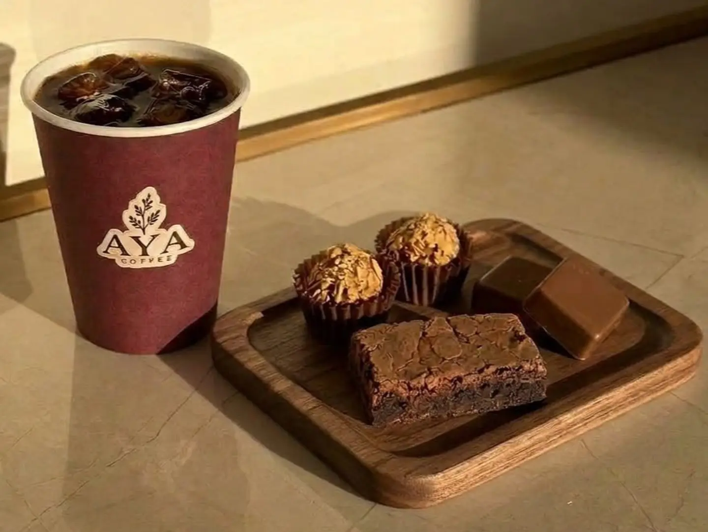 قهوة اليوم 12 اونص و حلا بايتس من اختيارك