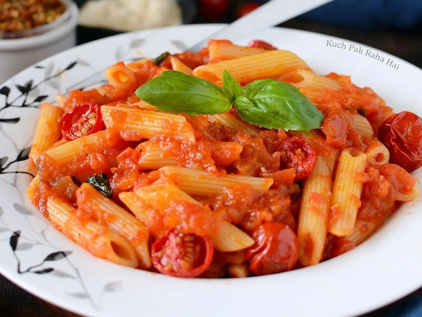 Macaroni With Shrimp Red