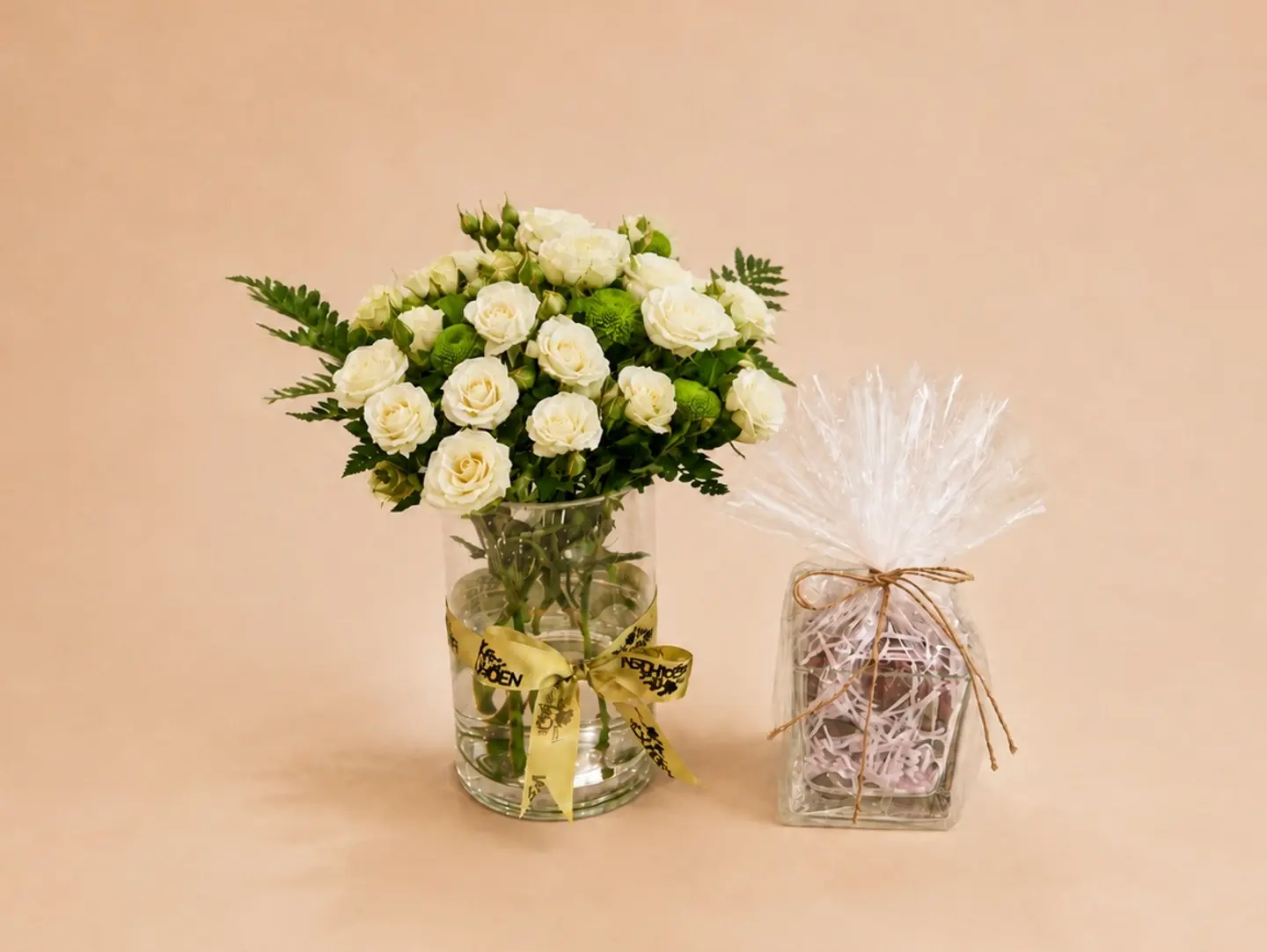 National Day Vase White Flowers & Chocolate