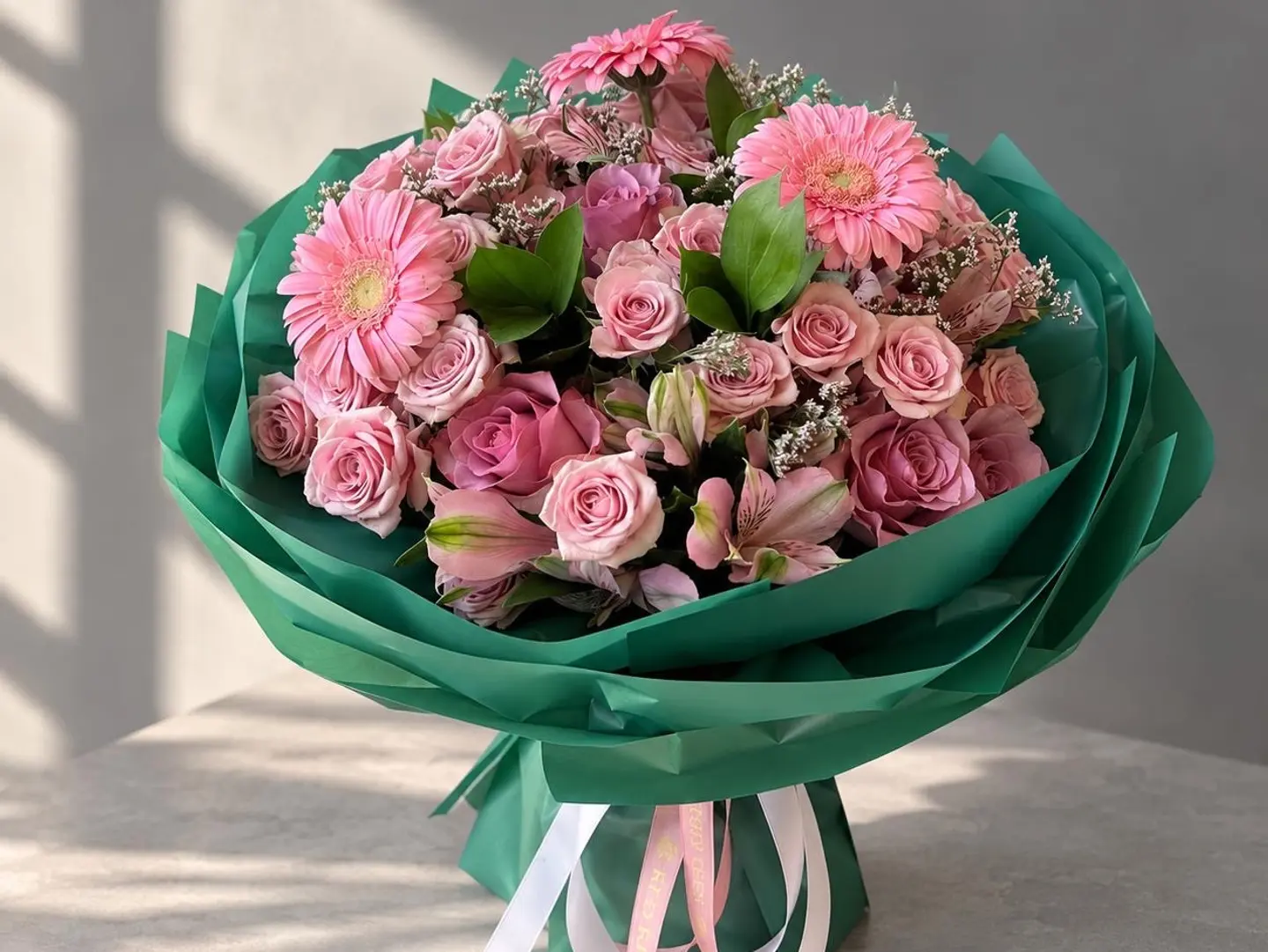 باقة ريد ريبون 22