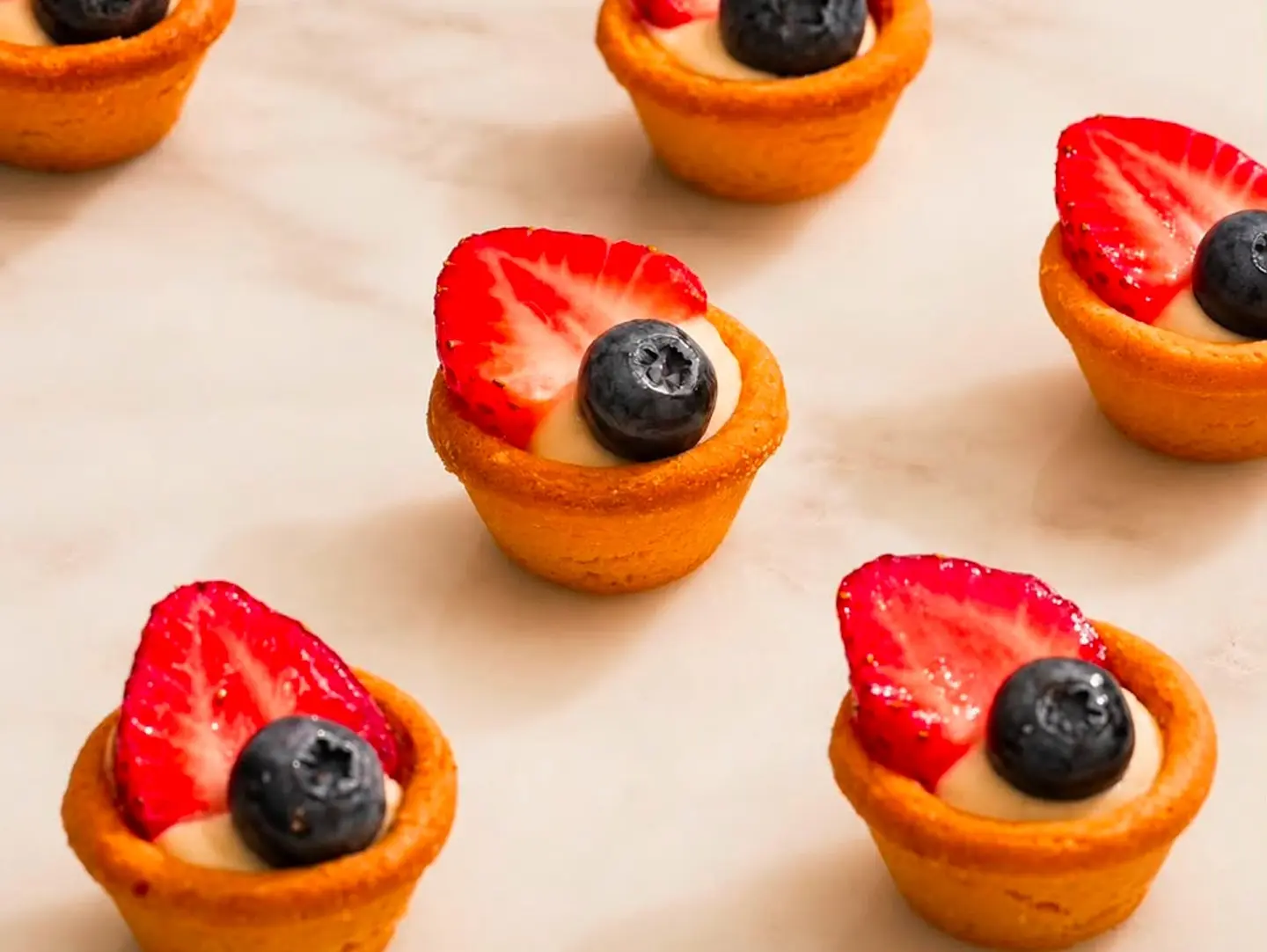 Mini Strawberry Tart (20pcs)