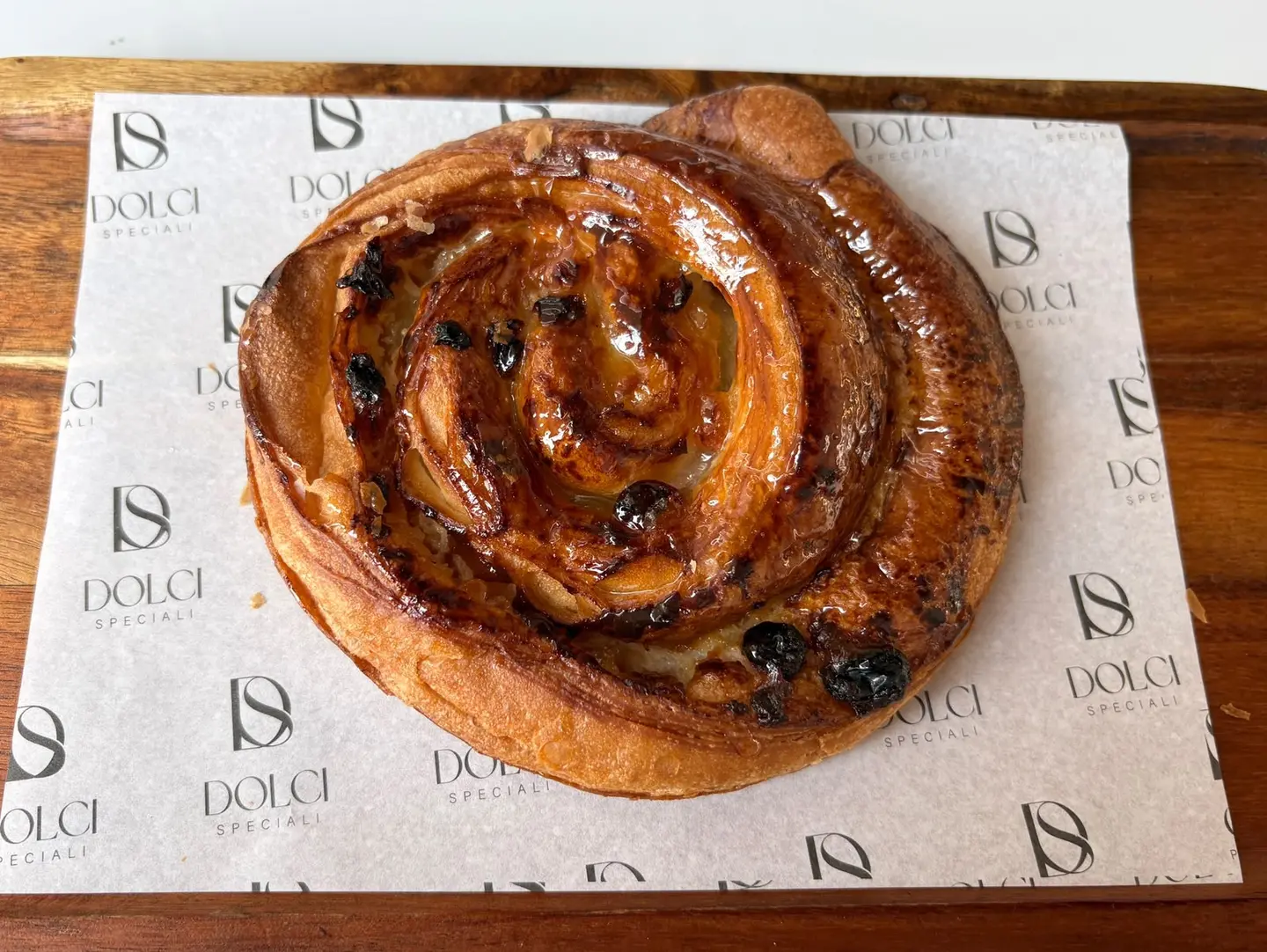 Raisin Croissant