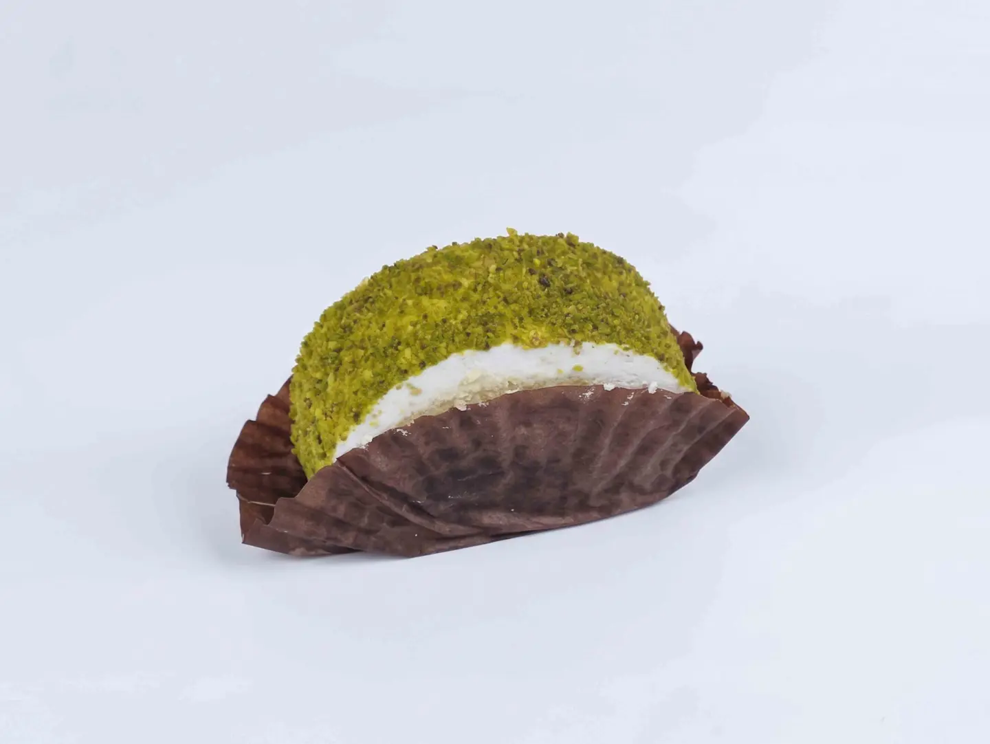 قطعة سويس كيك فستق