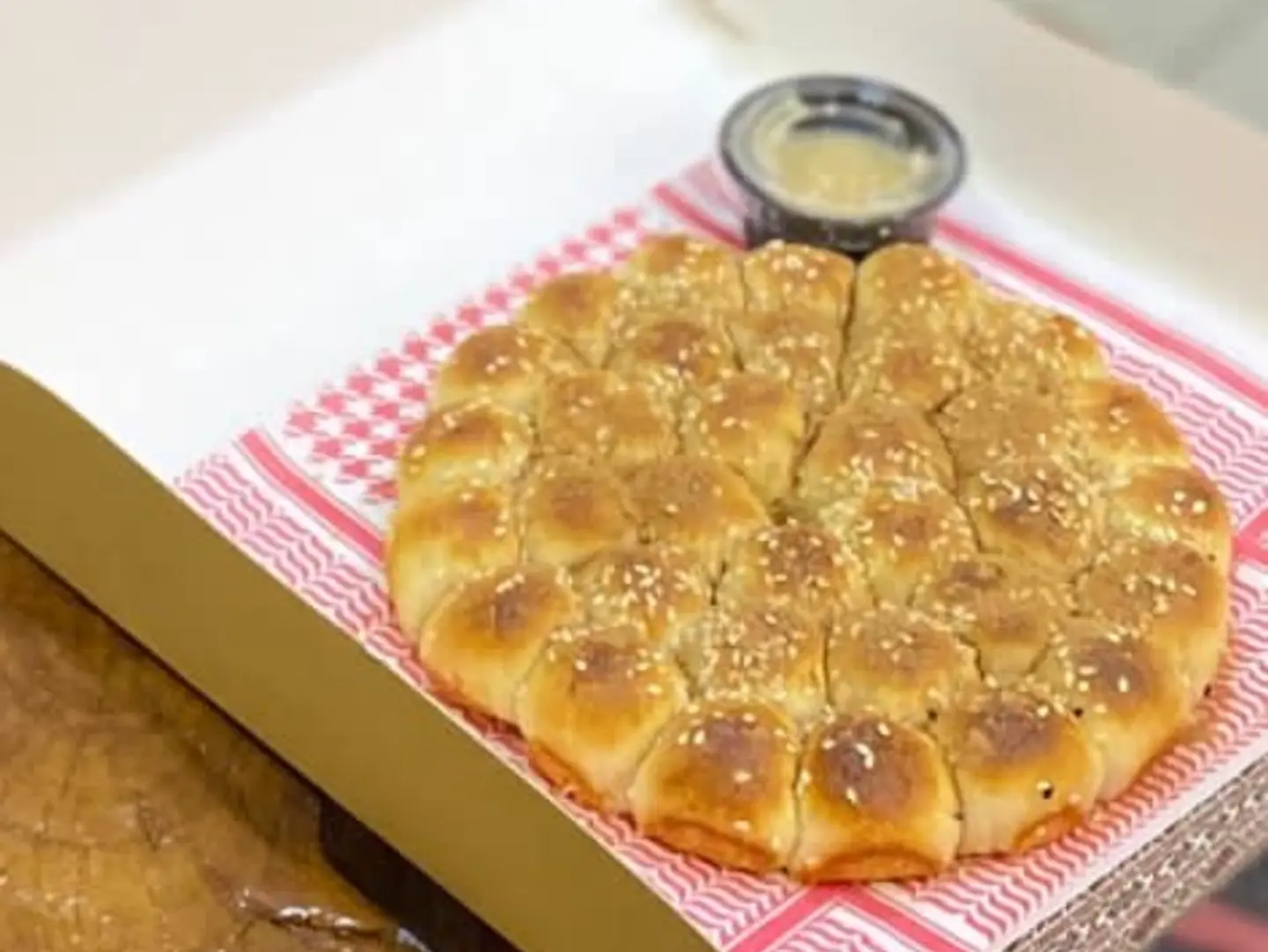 خليةً سمسم ( سادة )