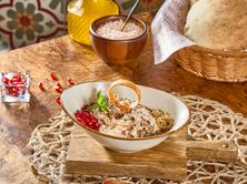 لبنة مكدوس