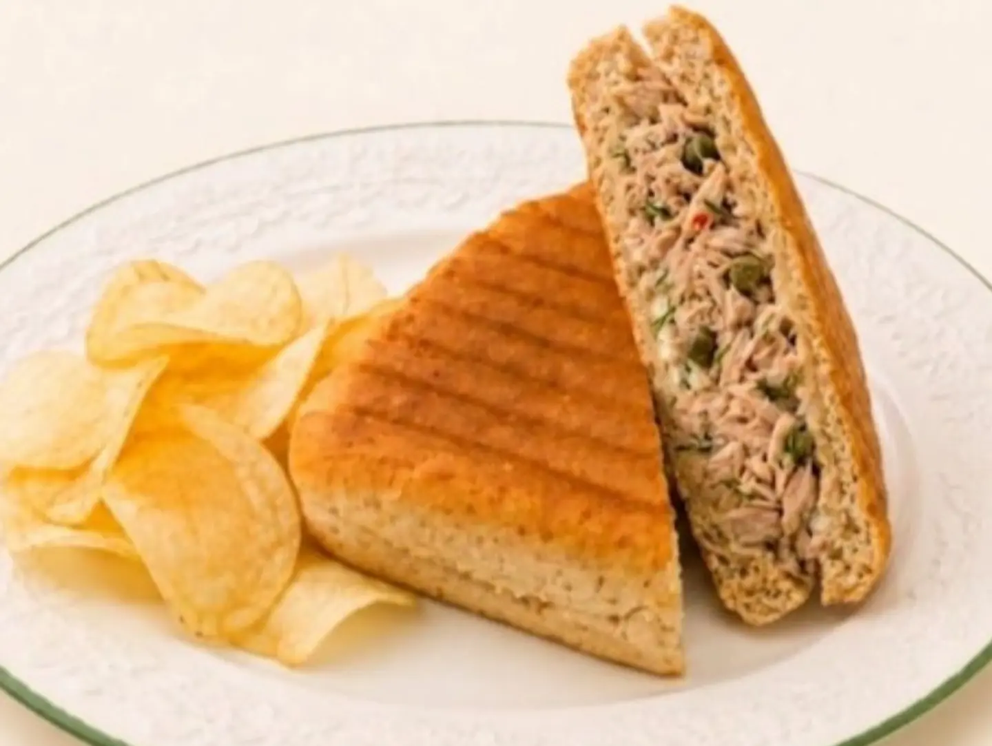 Spicy Tuna Sandwich