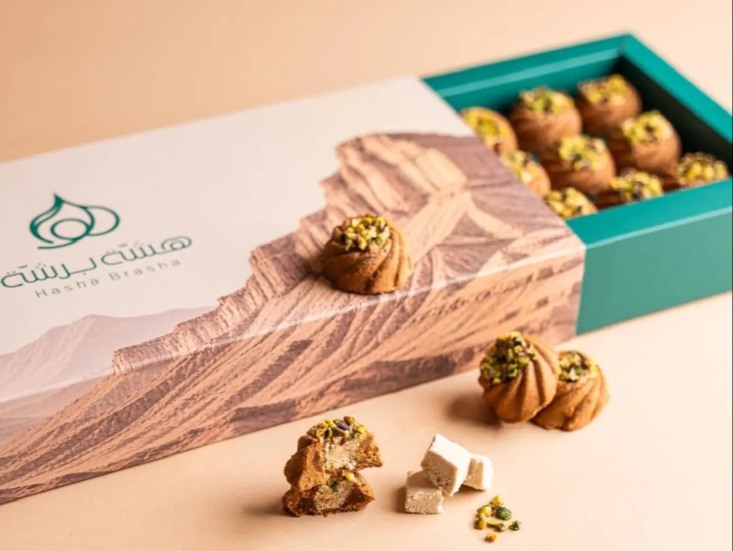 Mahmous Maamoul With Rahash