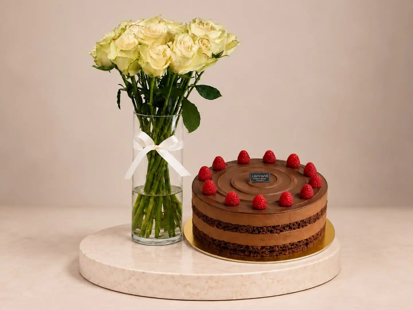 Breath Of Purity Vase & Chocolate Mousse Cake