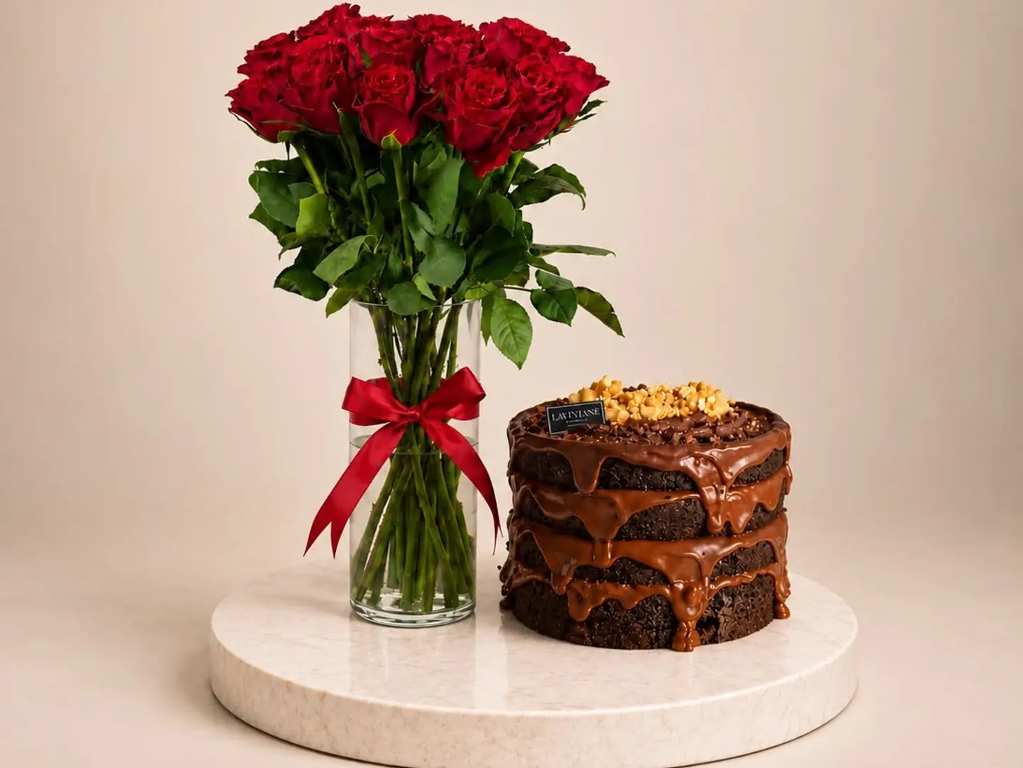 Crimson Love Vase & Nutella Chocolate