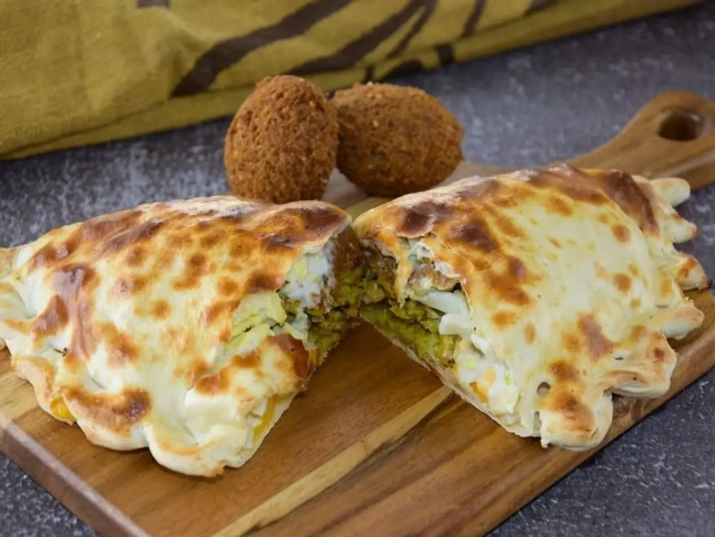 Falafil Mushkil