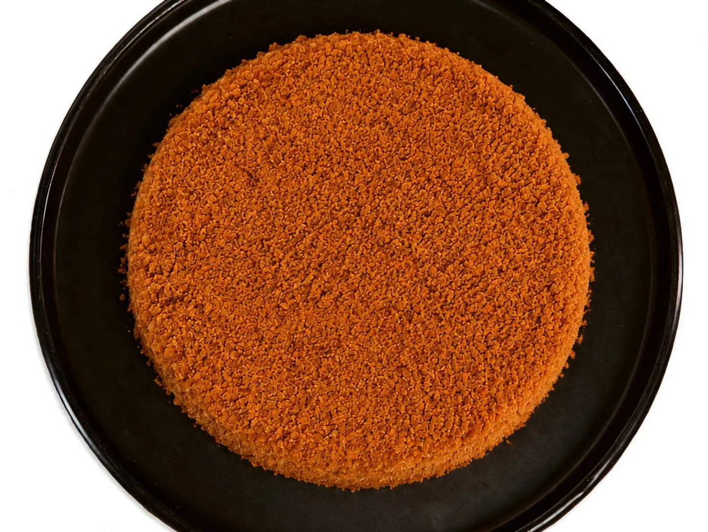 Kunafa With Cream And Lotus Biscuits