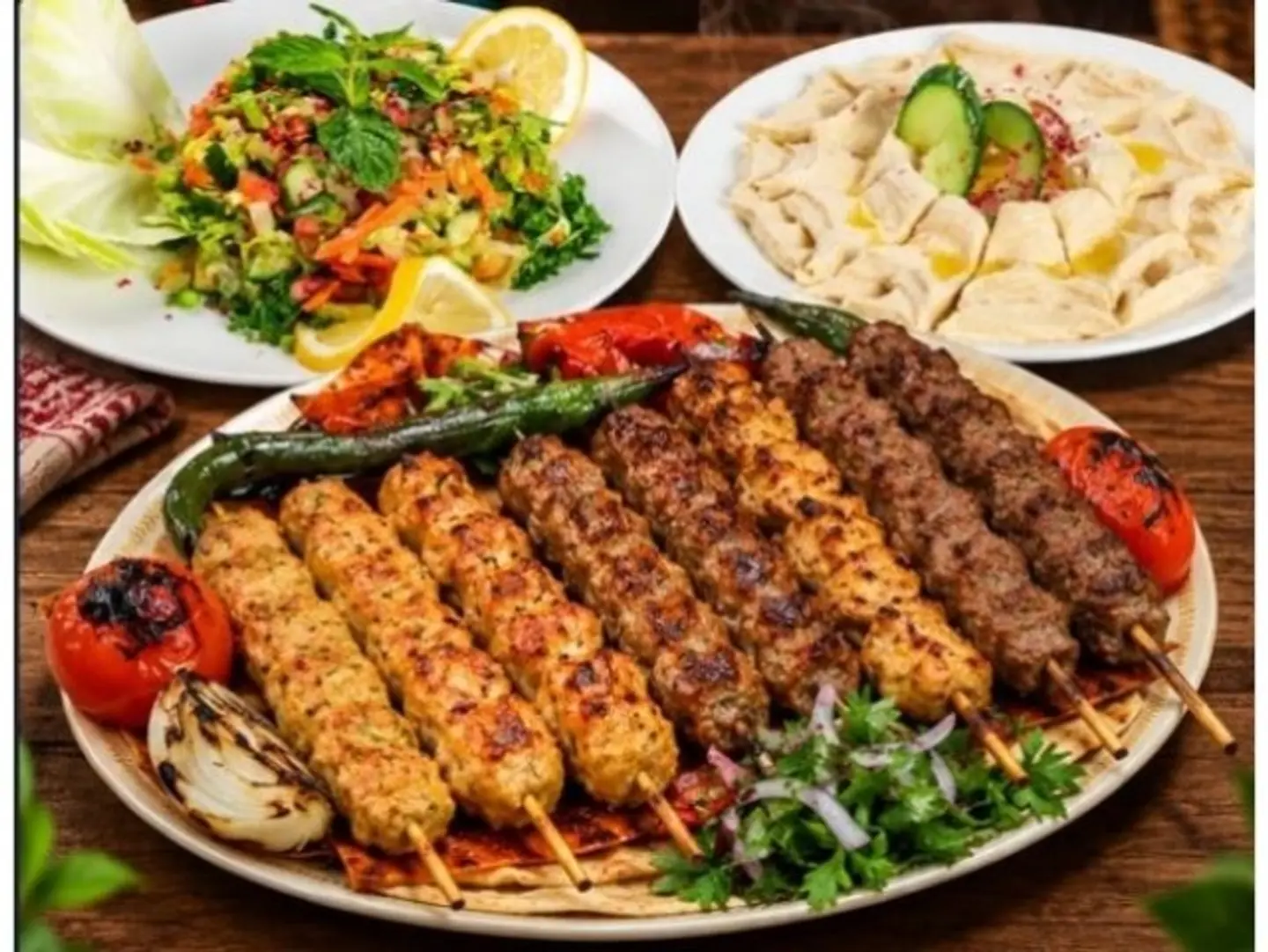 Mix Kebab 8 And Salad An Humos