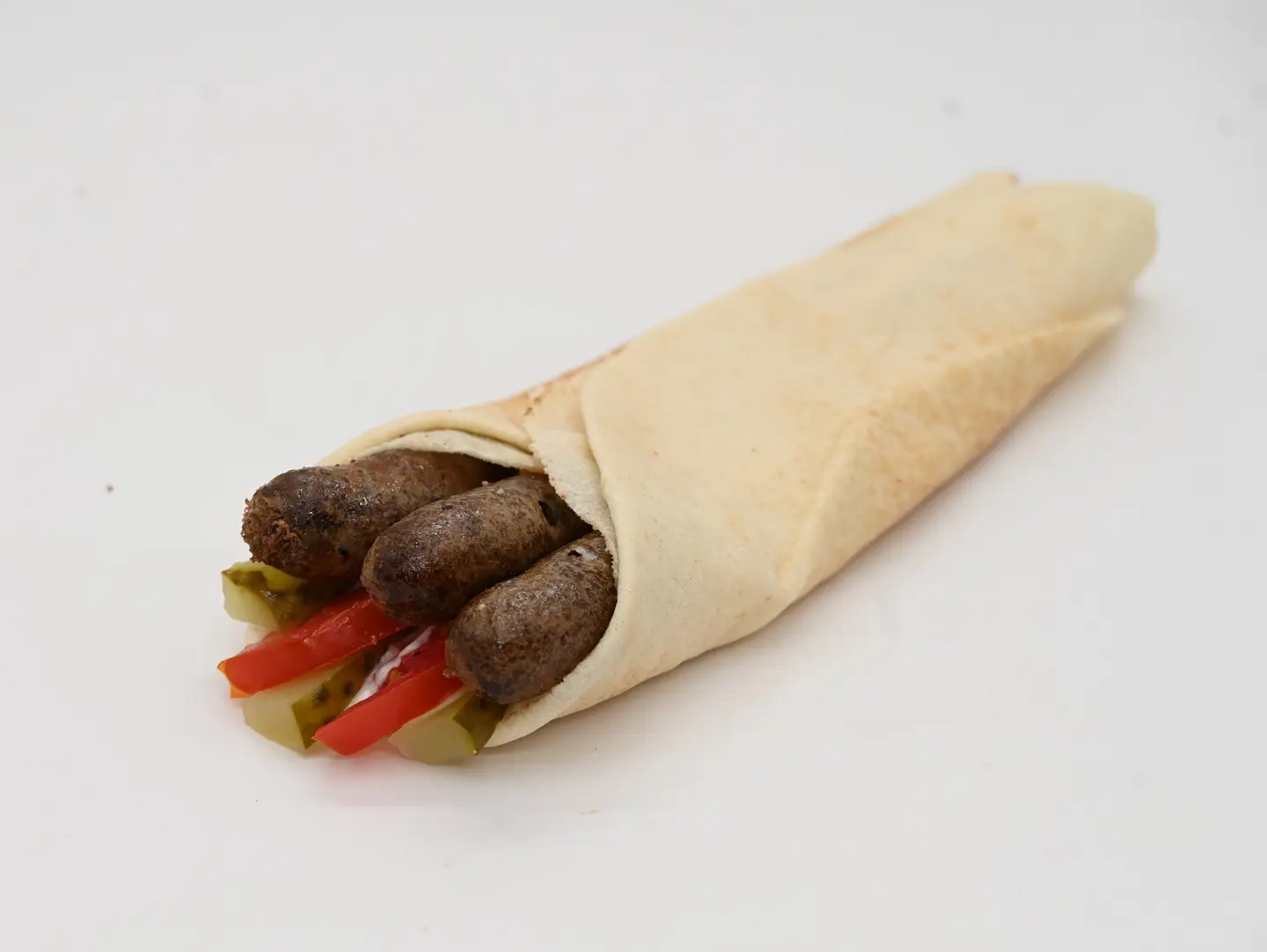 ساندويش نقانق لبناني