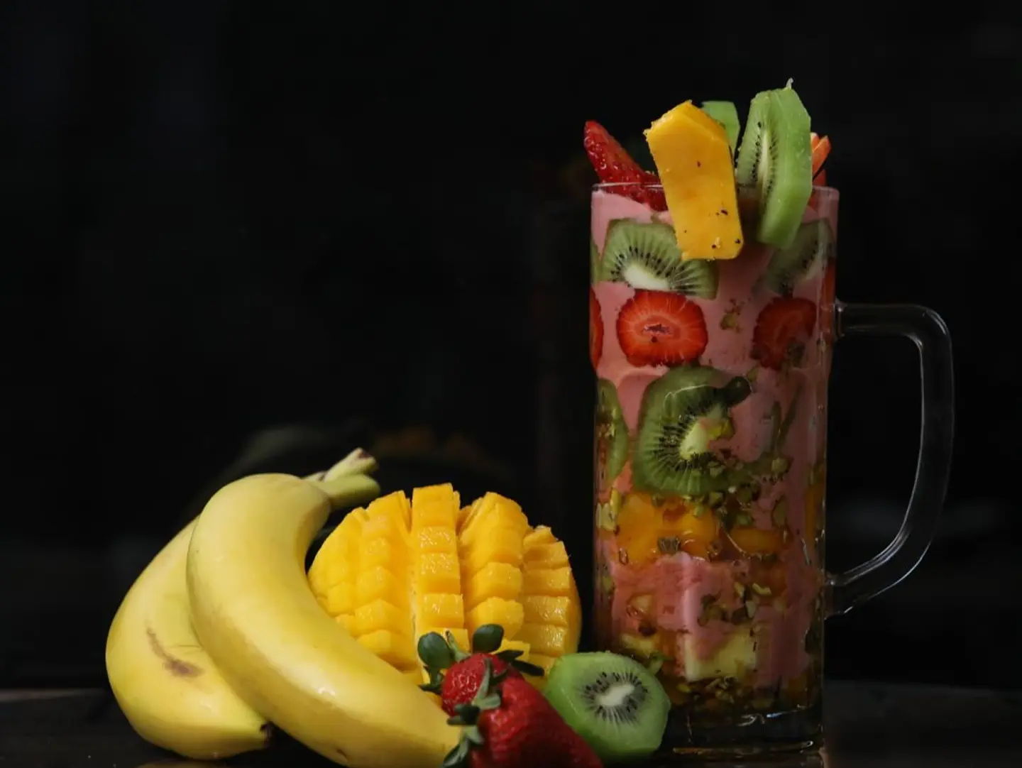 Al Nawfara Mix With Pieces Of Fruit