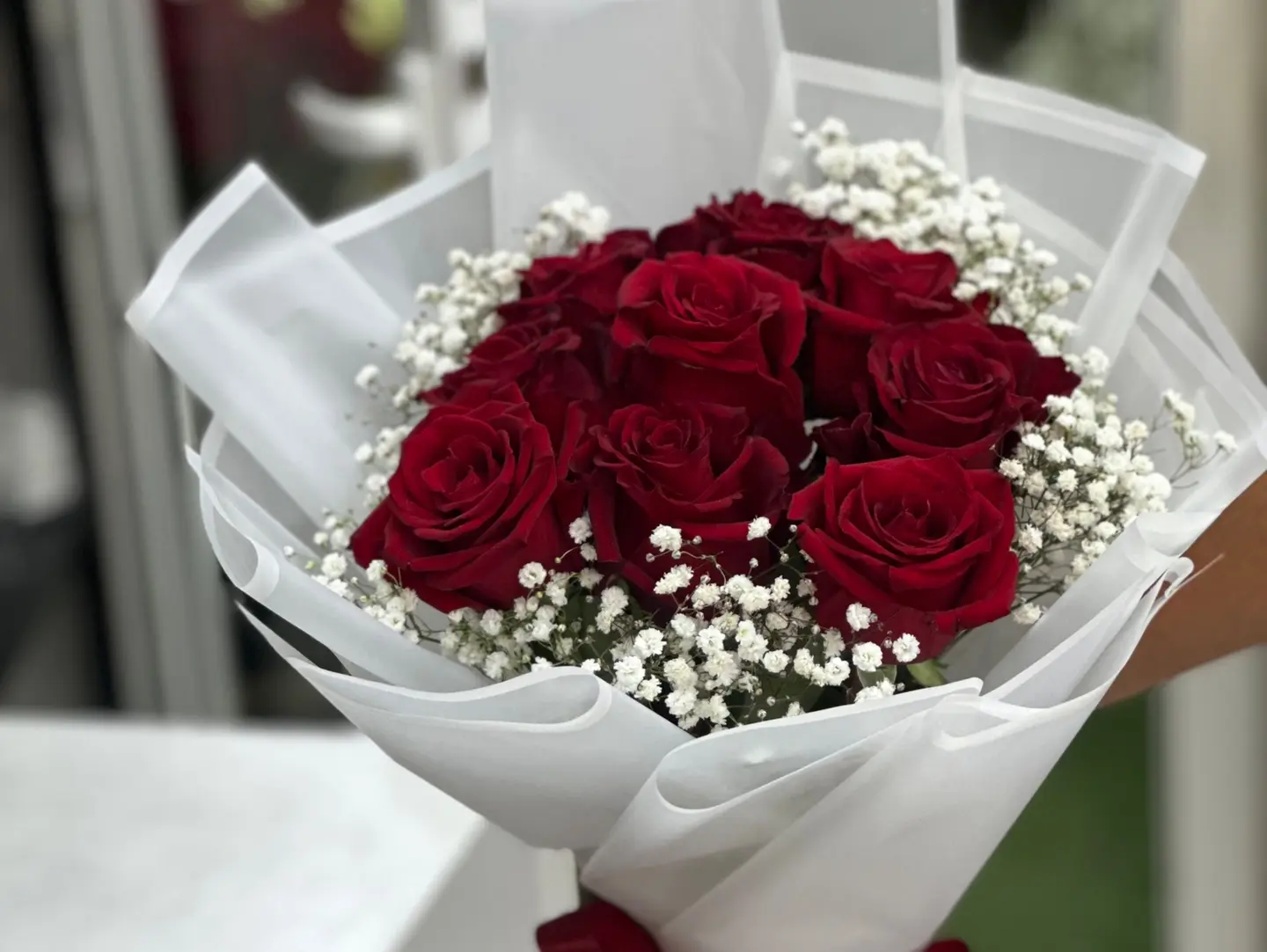 بوكيه ورد احمر تغليف ابيض
