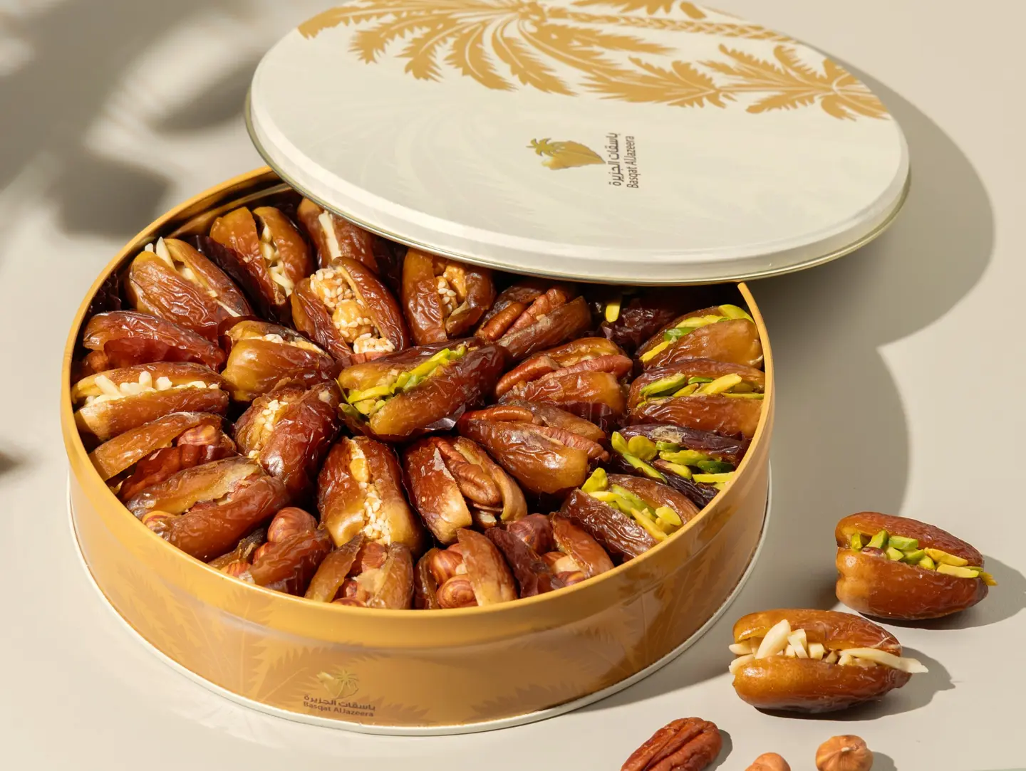تمر مجدول بريميوم - علبة معدنية
