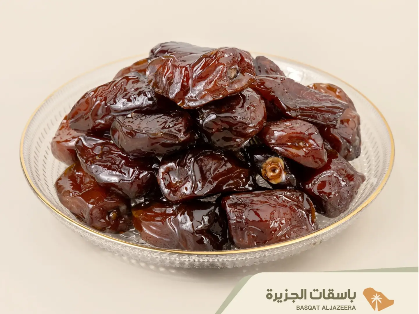 Wanana Al Qassim Dates  First Class Pressed