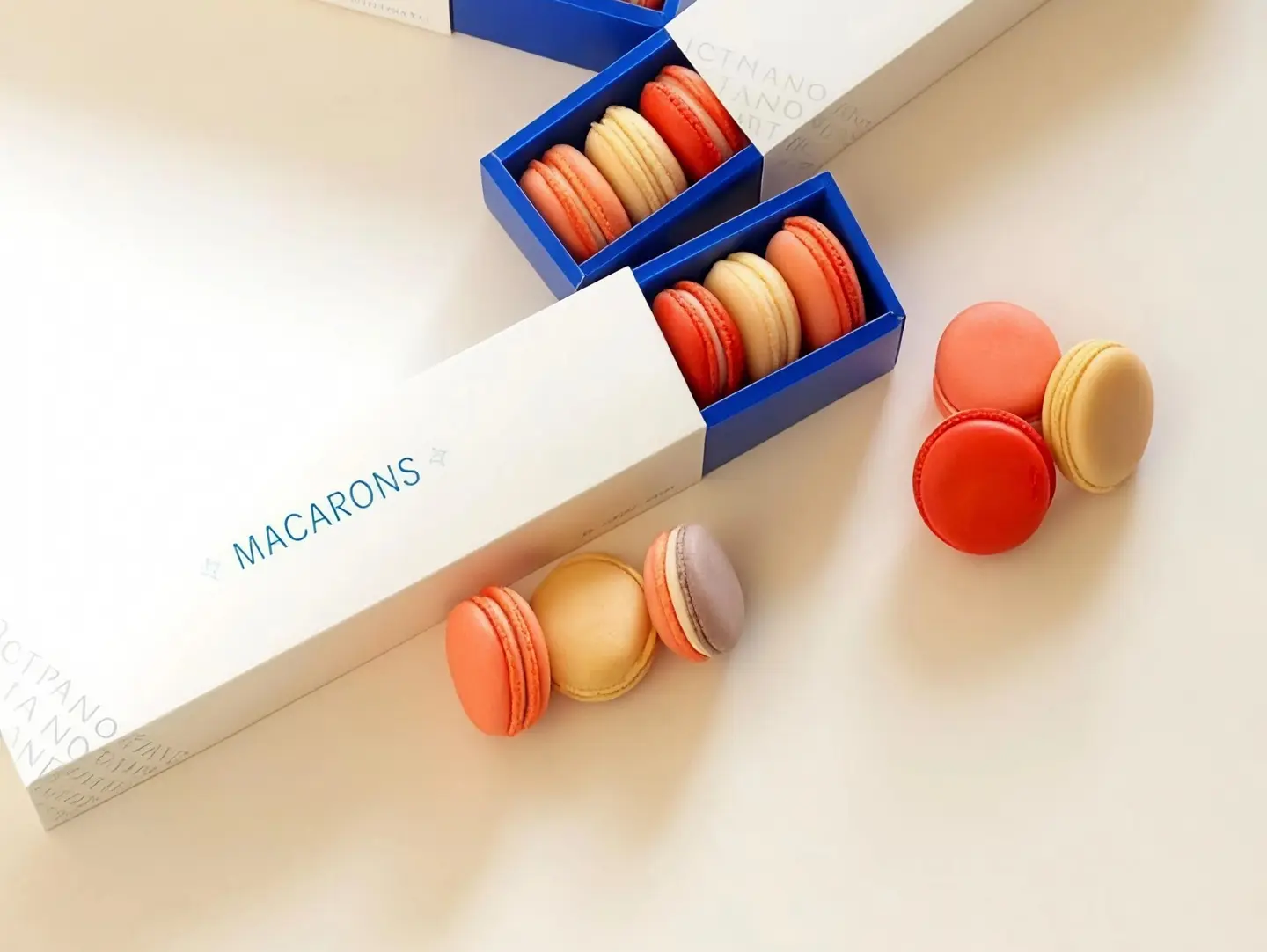 Macaron Box