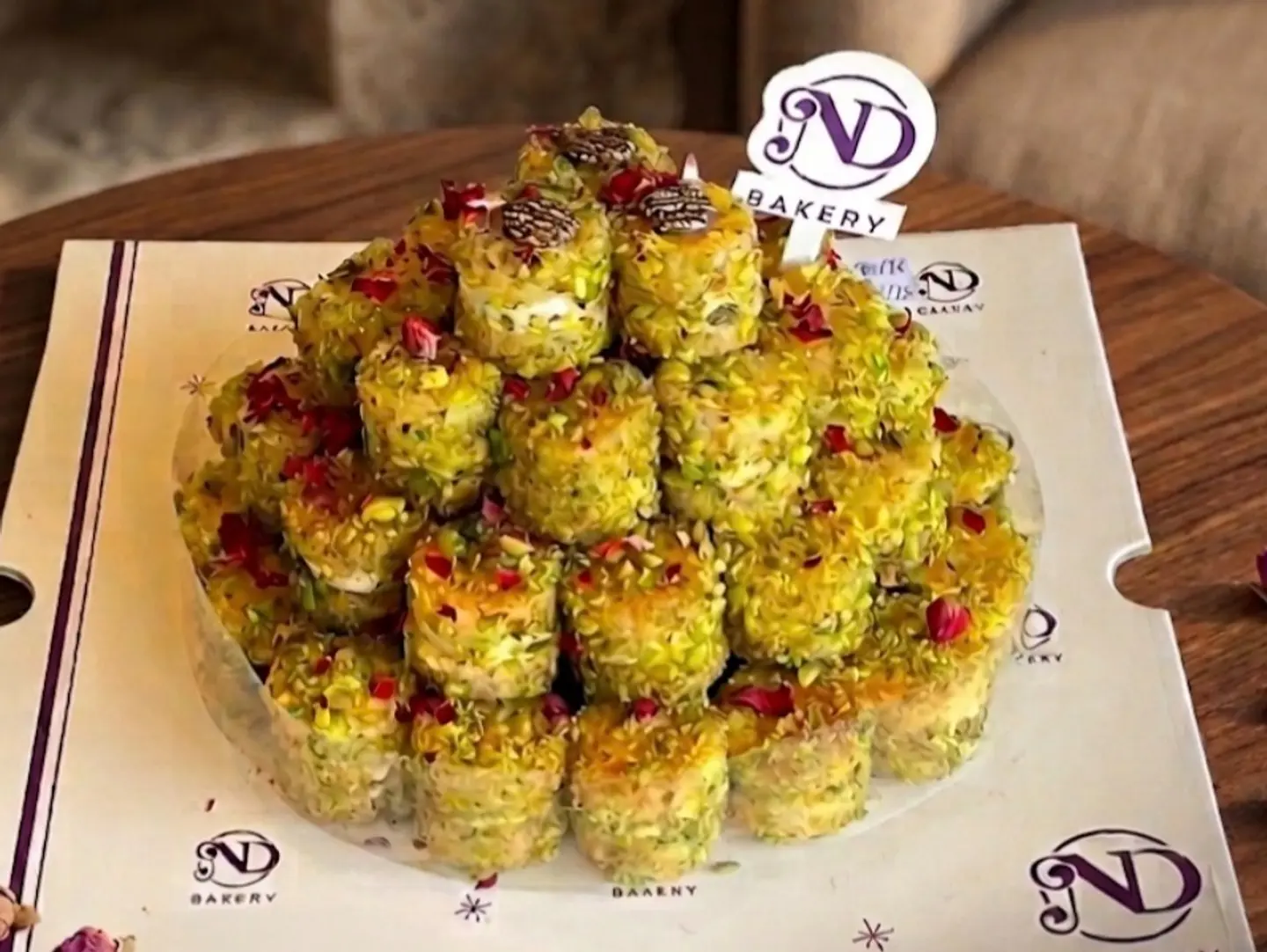 Basbousa With Cream, Bites