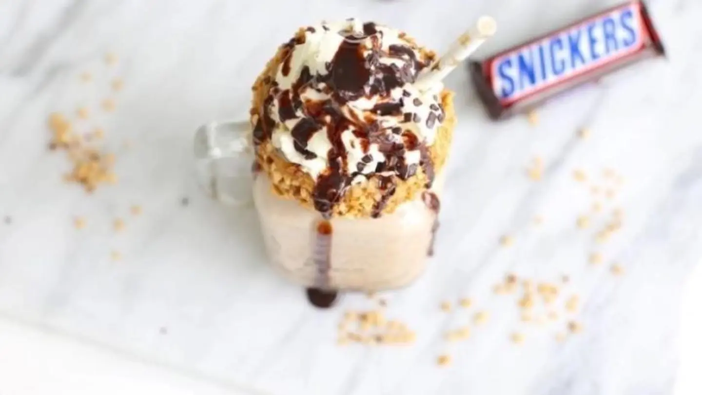 Snickers Milkshake - Medium