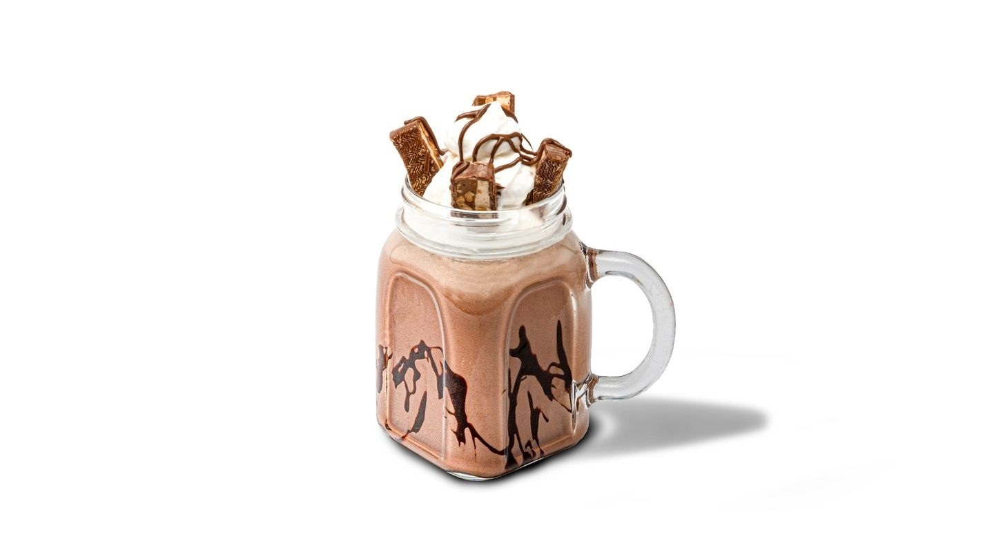 Snickers Milkshake - Medium Cup