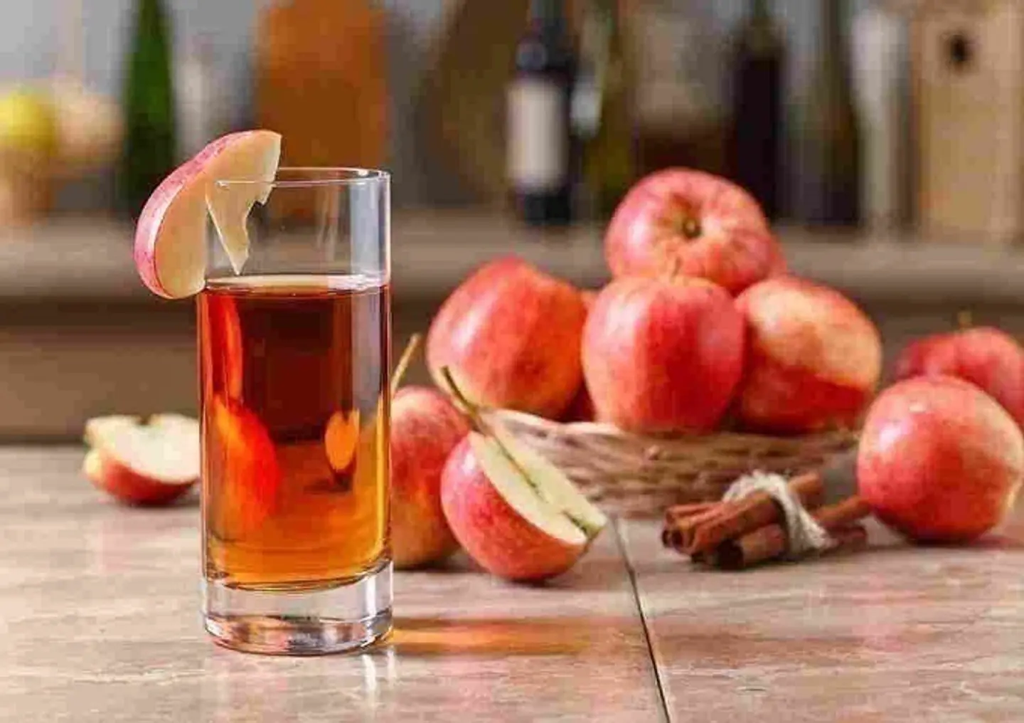 Red Apple - Medium Cup