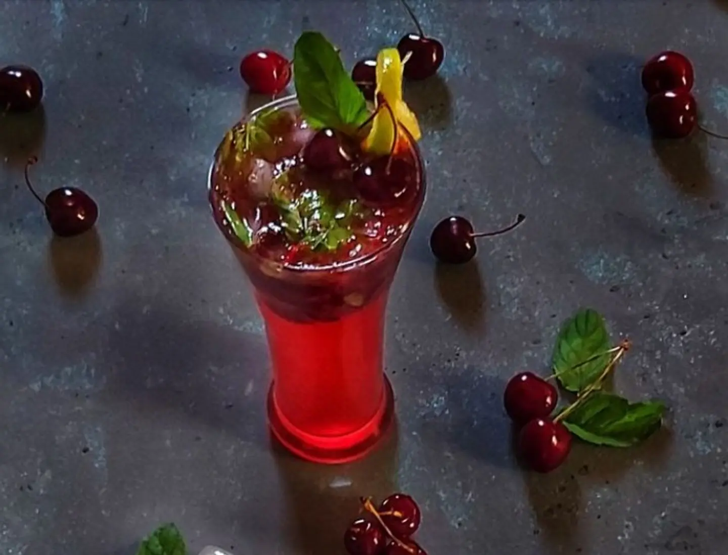 Cherry Mojito - Medium Cup