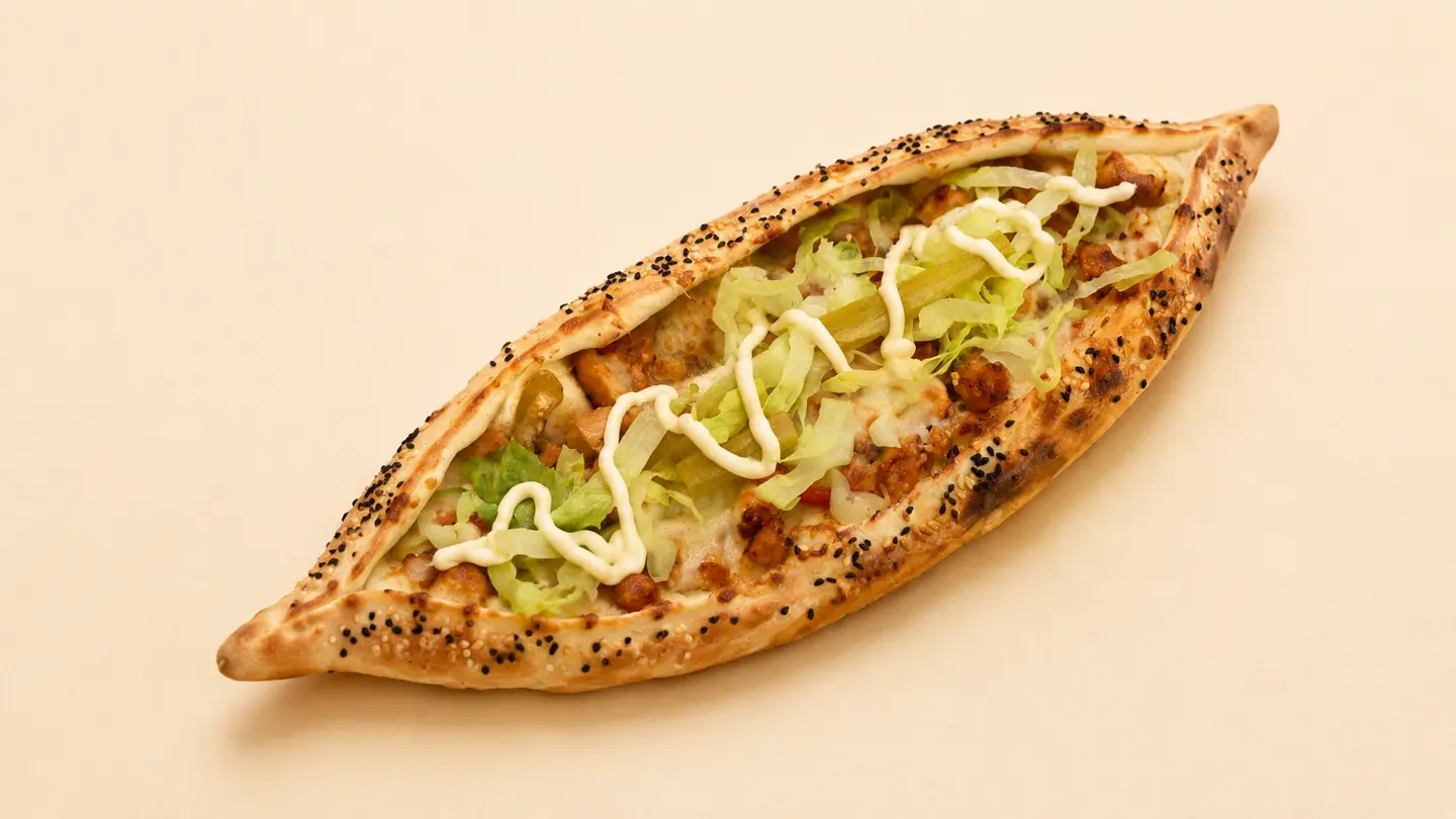 Chicken Bbq Manakeesh