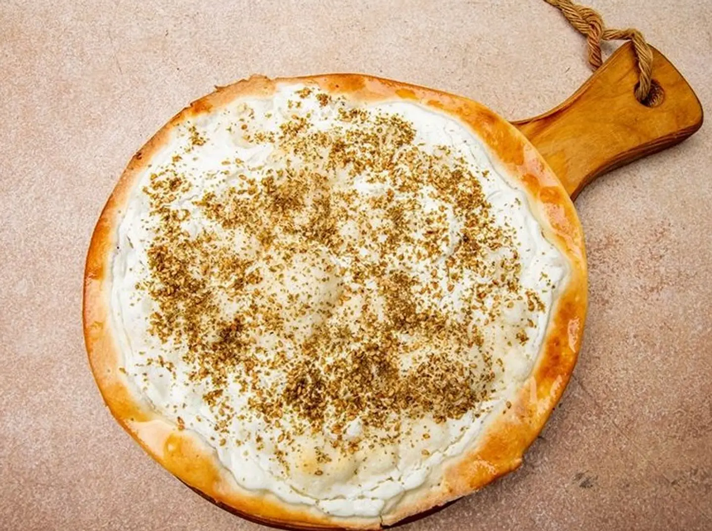 Zatar With Cheese Fatayer