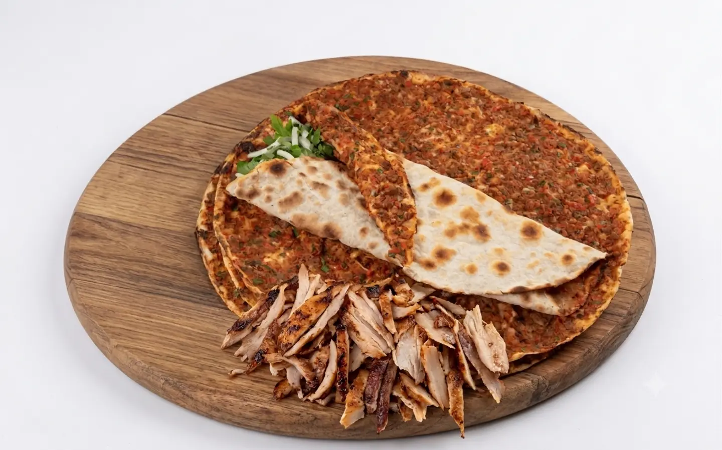 Lahmah Bel Ajeen With Shawarma