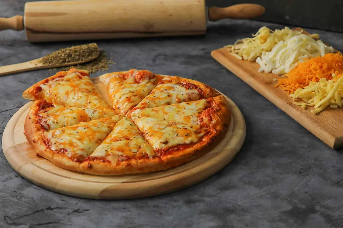 Mixed Cheese Pizza