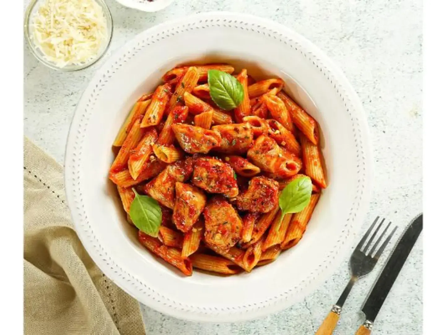 Chicken Pasta With Red Sauce