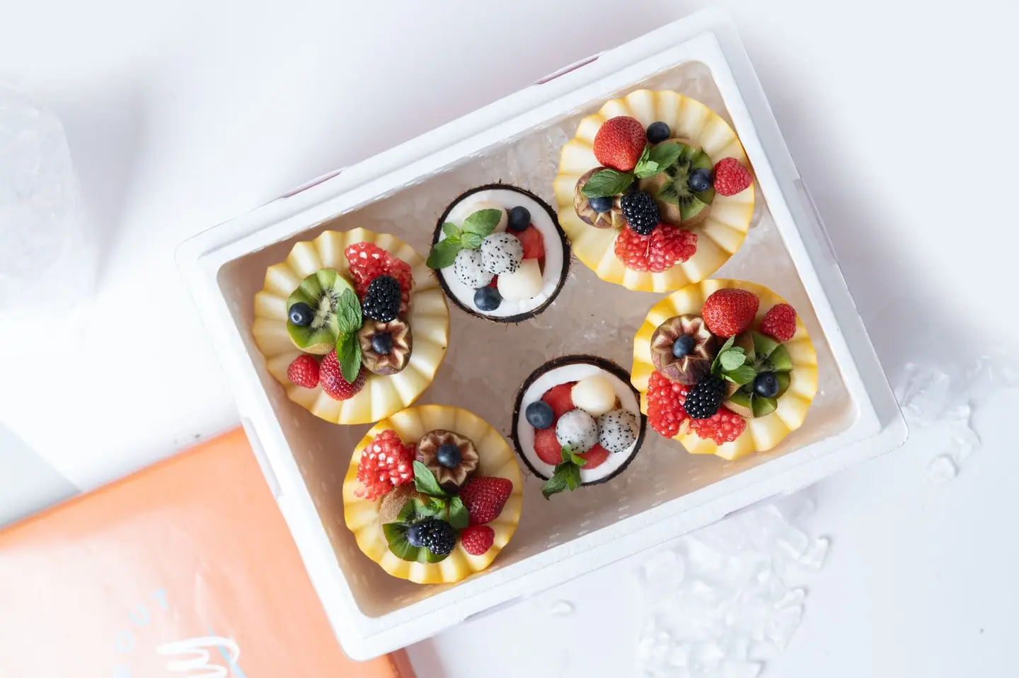 Melon & Coconut Box With Fruits 6 Persons