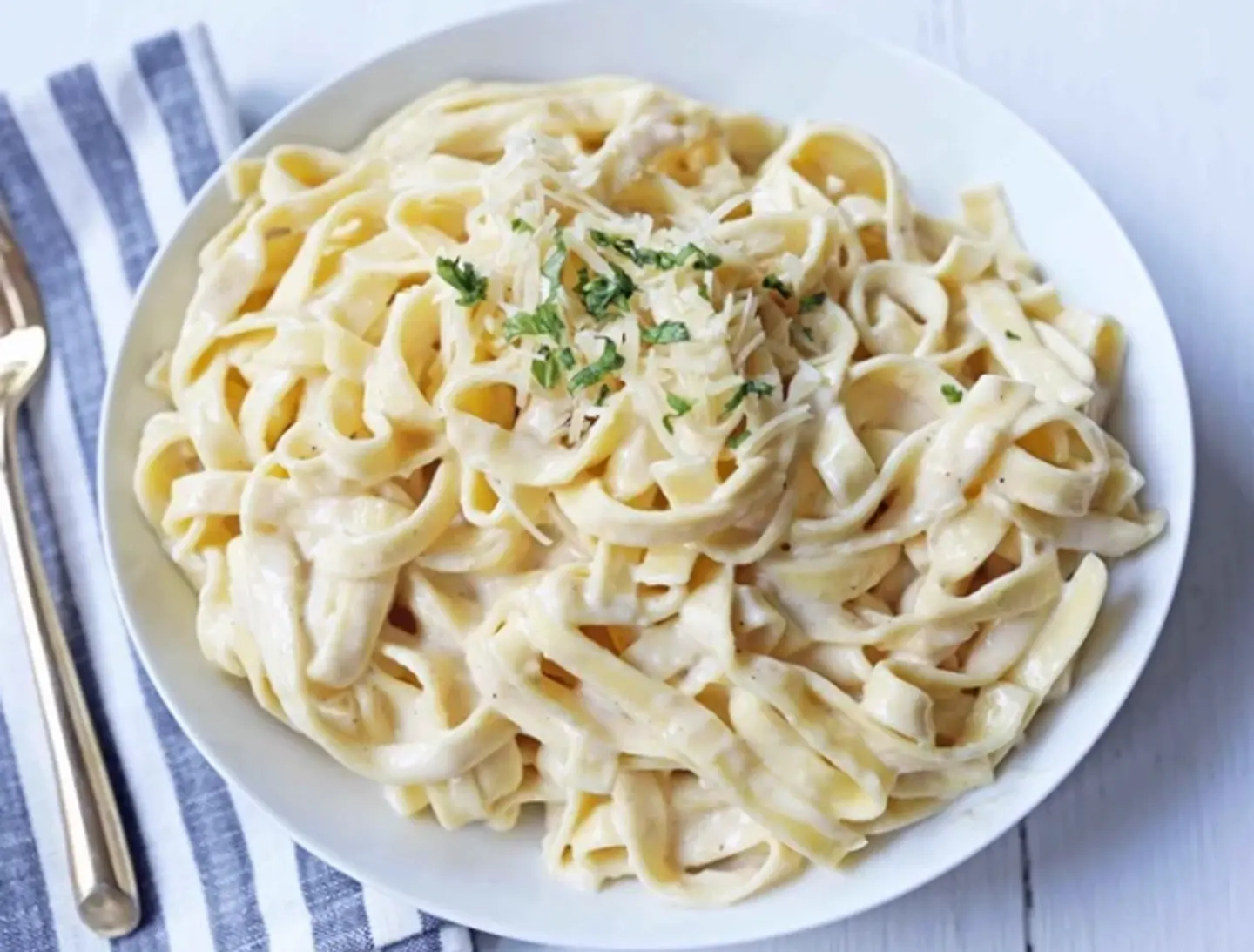 Fettuccine Alfredo