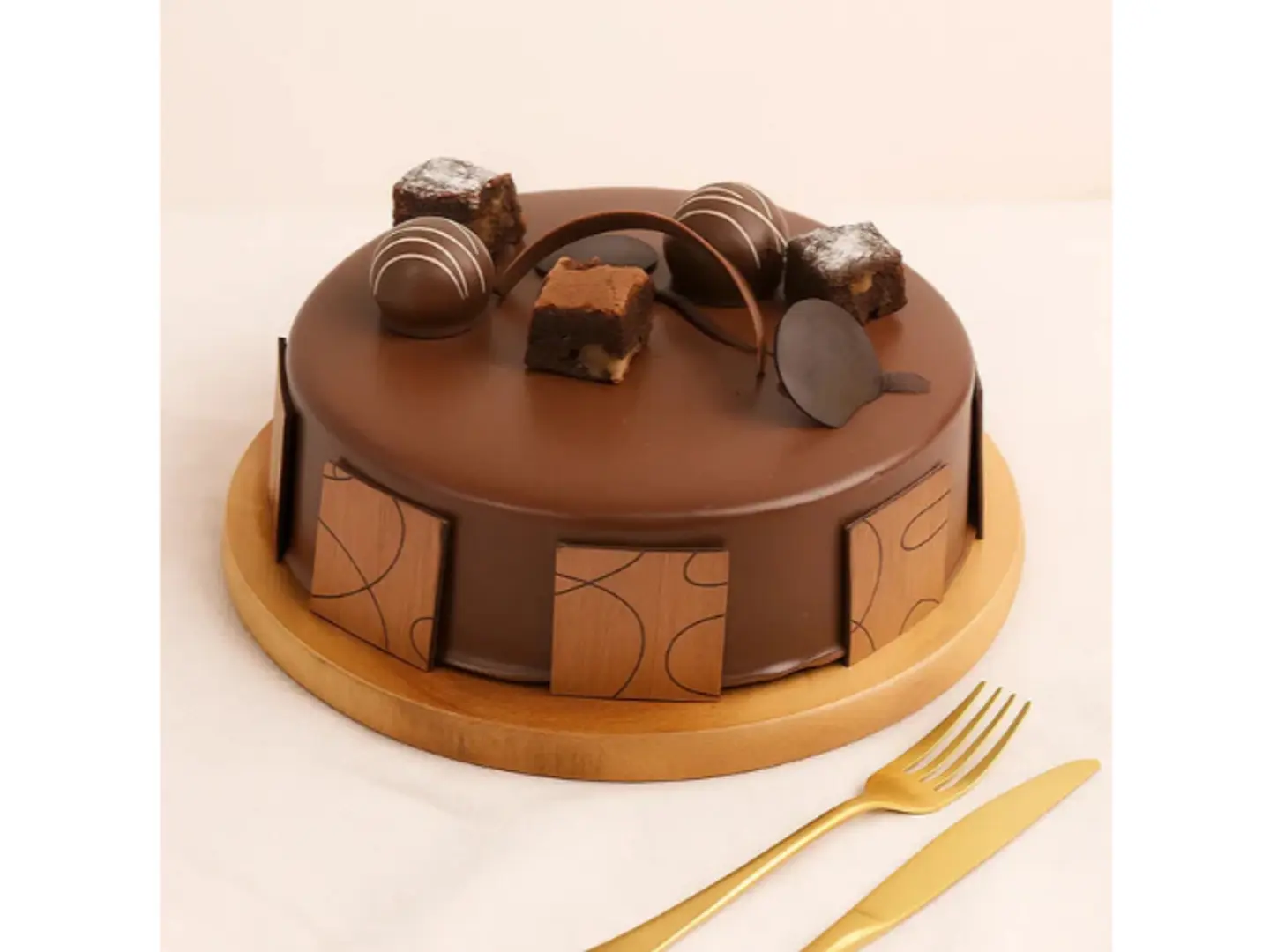 Truffle Brownie Fudge Delight Cake