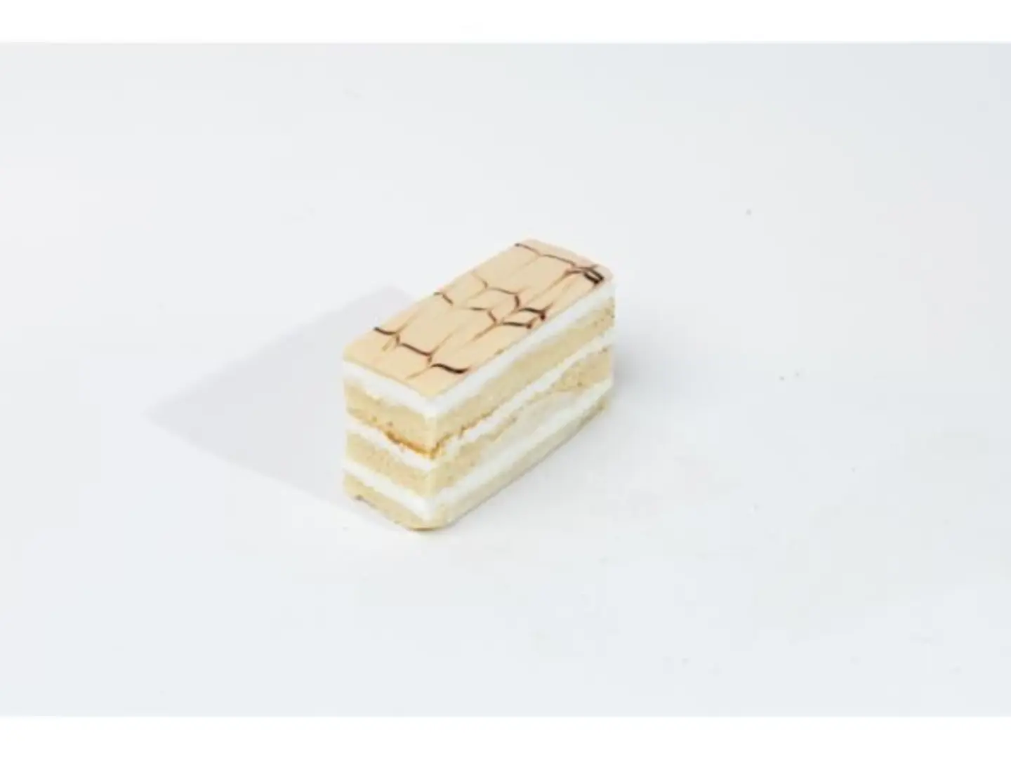 Vanilla & Kinder Gâteau Slice