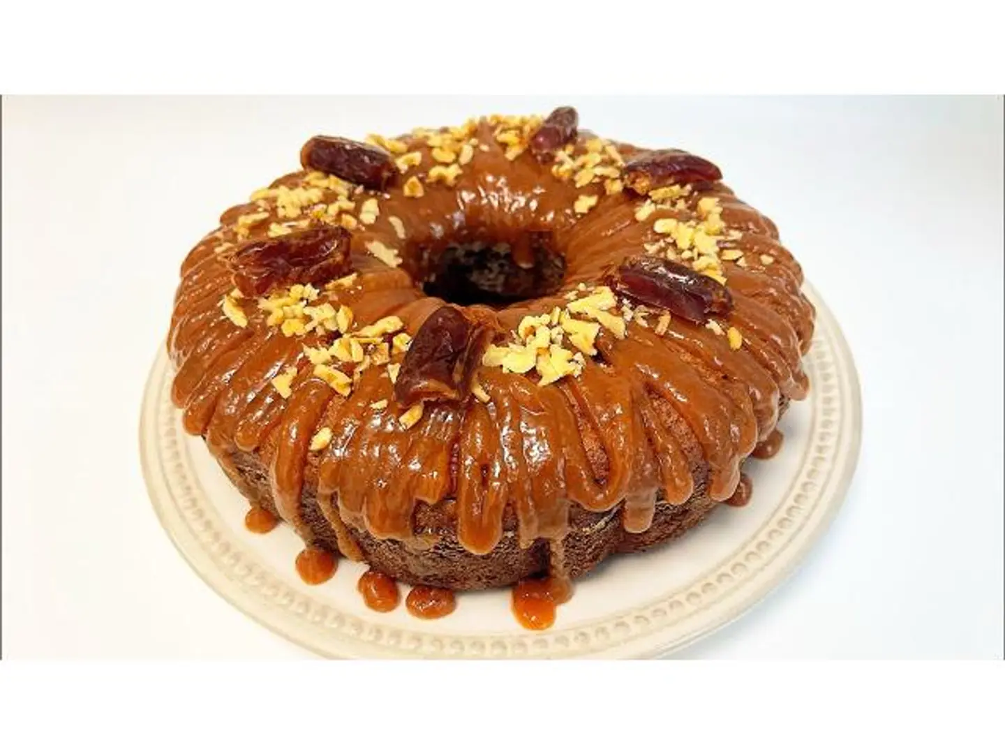 Date And Toffee Cake